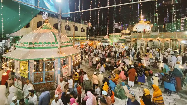 People from far off places visit Ajmer Sharif on Eid-e-Milad-un Nabi