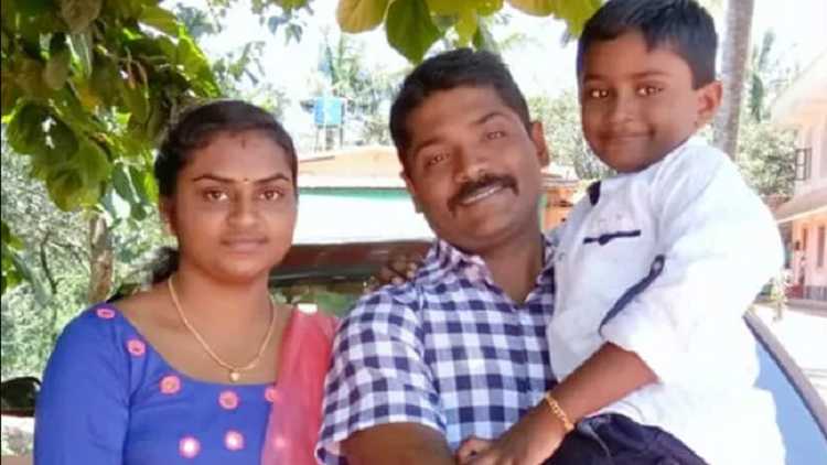 Mortal remains of Kerala woman killed in Israel arrive in India