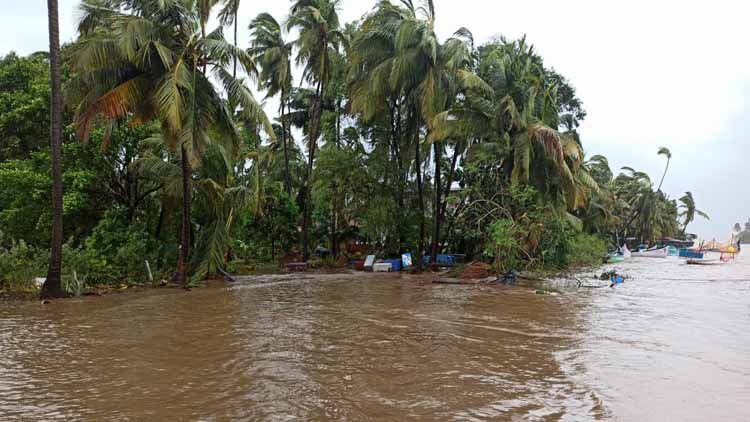 A view of Goa coast battered by cyclone