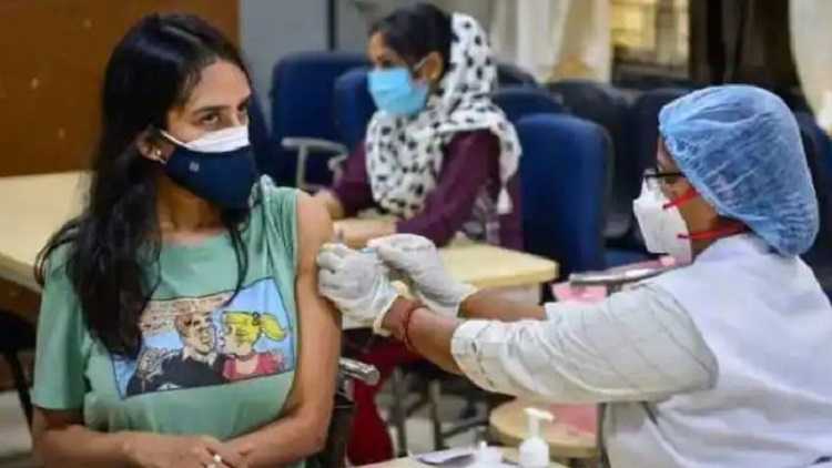 Vaccination for 18-44 age group shut in Delhi