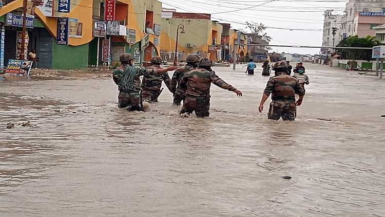 Stranded civilians being evacuated by indian army