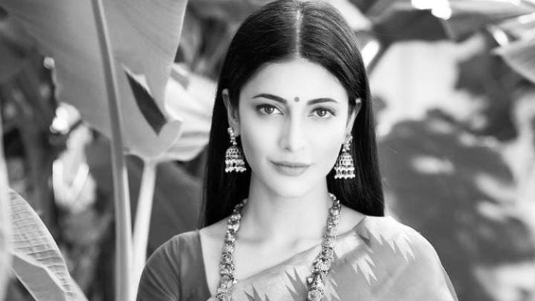 Image Courtesy: Shruti Hasan- Instagram