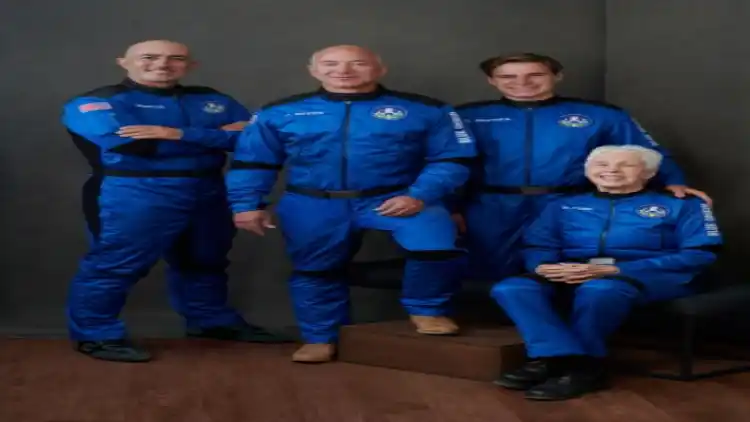 Jeff Bezos and others who took the space flight
