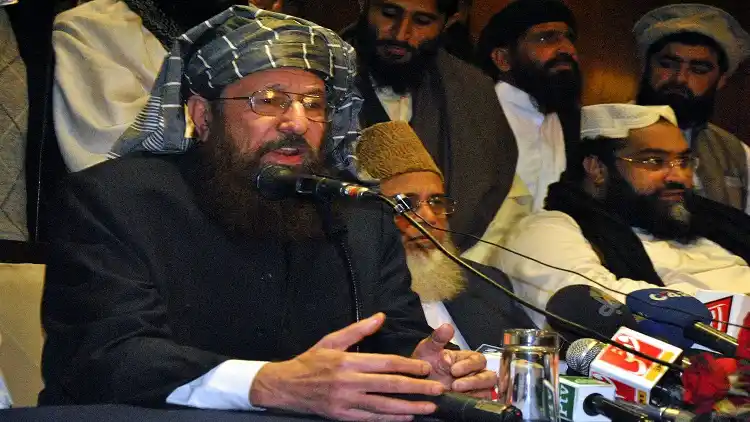 Head of the Taliban Dialogue Committee Maulana Sami-ul-Haq speaks at a press conference 