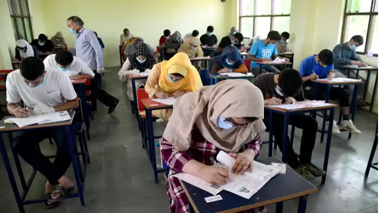 SC refuses to postpone NEET exam