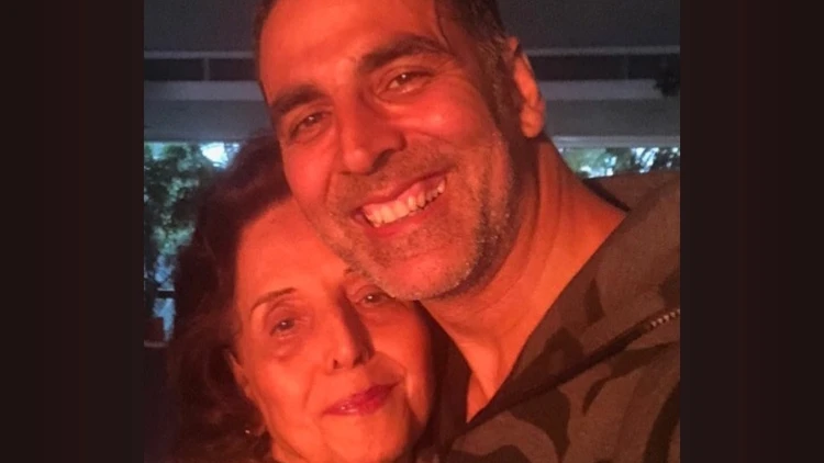 Akshay's mother passes away