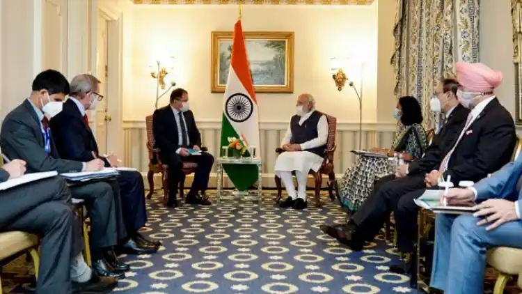 Prime Minister Narendra Modi in a meeting with CEOs