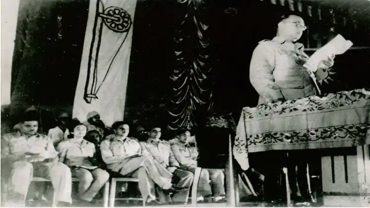 Netaji taking oath as head of the Azad Hind Fauz team (1943)