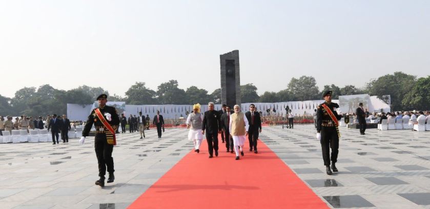 prime minister paying homage