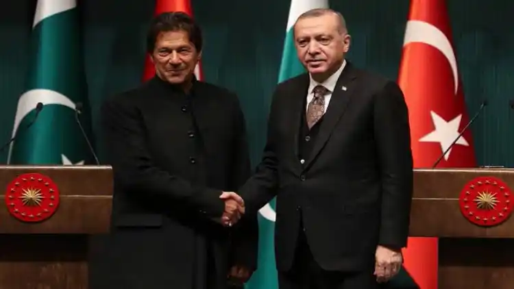 Pakistan Prime Minister Imran Khan and Turkish President Recep Tayyip Erdogan (File)