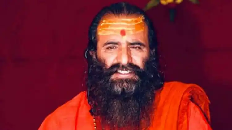 Akhara Parishad new chief Mahant Ravindra Puri 