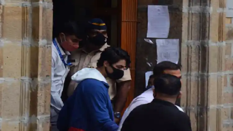 Aryan Khan leave from NCB office in Mumbai