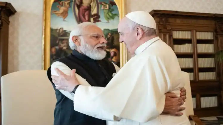 Prime Minister Narendra Modi meets Pope Francis