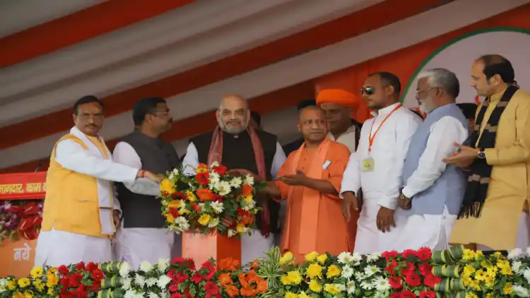 Yogi Adityanath inaugurating new university at Azamgarh (Twitter)