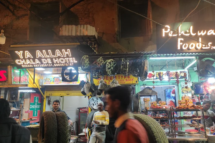 A scene from the streets of Purani Delhi