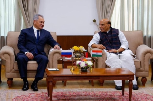 Rajnath Singh meets Russian counterpart Sergey Shoigu