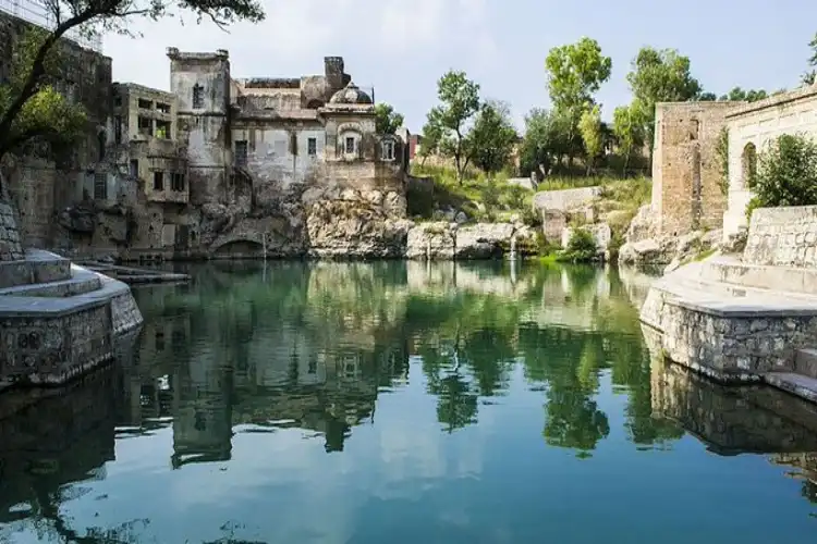 Katas Raj Temple complex (Courtesy: Twitter Pakistan High Commission)