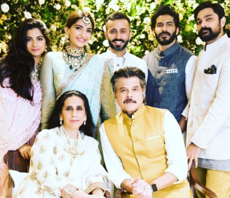 anil kapoor with family