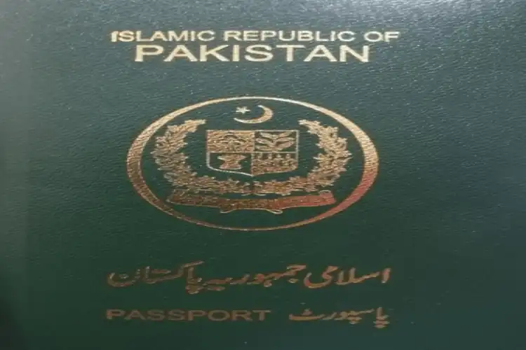 Pakistani passport