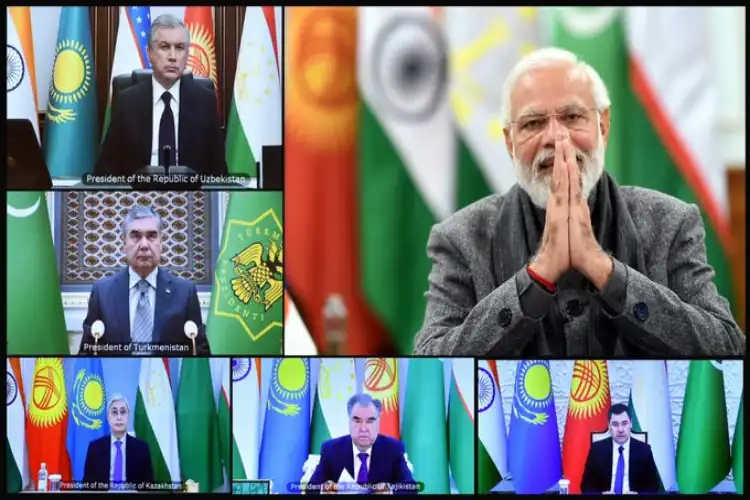 Prime Minister Narender Modi interacting with leaders of central Asian countries