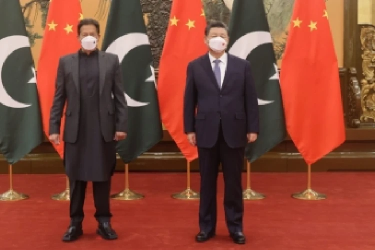 Pakistan Prime Minister Imran Khan and Chinese President Xi Jinping