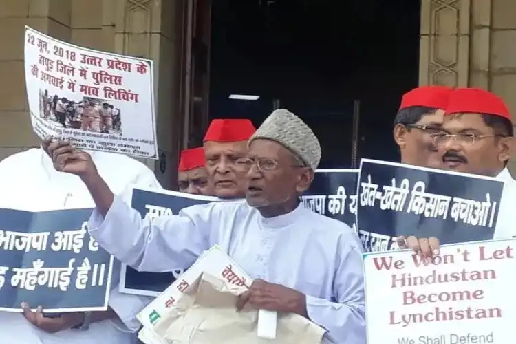 Alam Badi campaigning in Nizamabad, UP