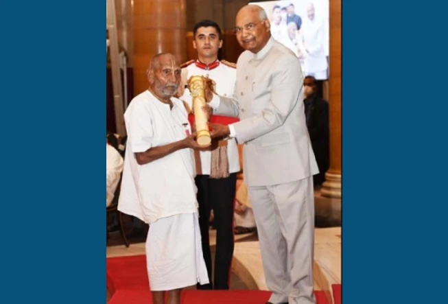 adma Shri award to 125-year-old Swami Sivananda 