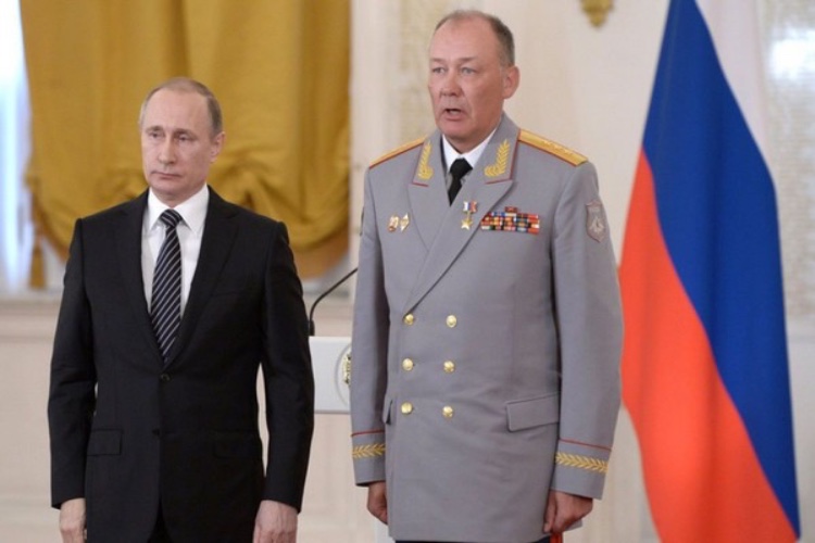 Vladimir Putin with Army commander Alexander Dvornikov