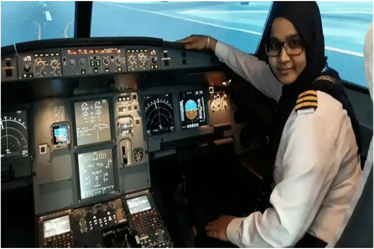 Syeda Salva Fatima flying Airbus 320