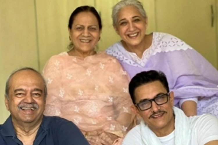 Aamir Khan with family