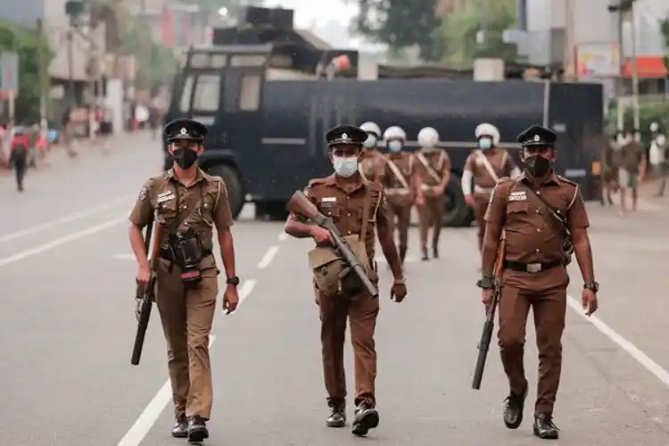 Sri Lankan police on a Colombo street.