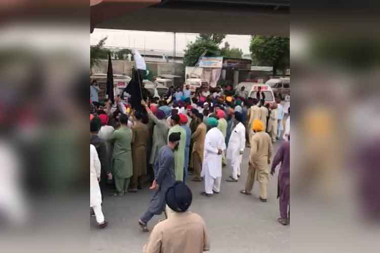 Protests against Sikhs killed in Peshawar