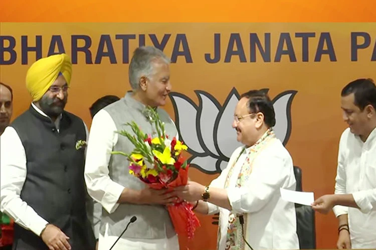 Sunil Jhakar joins BJP in presence of JP Nadda