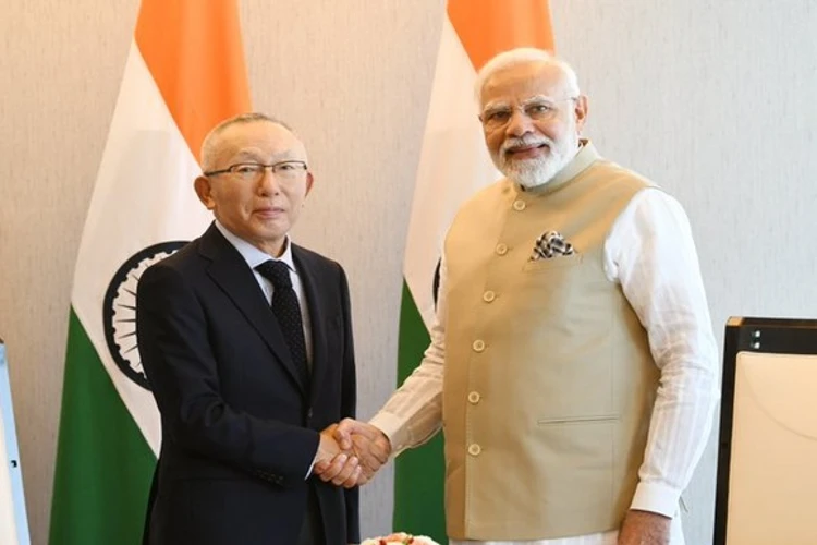 Prime Minister interacted with CEO of Fast Retailing, the parent company of Uniqlo, Tadashi Yanai in Tokyo on Monday