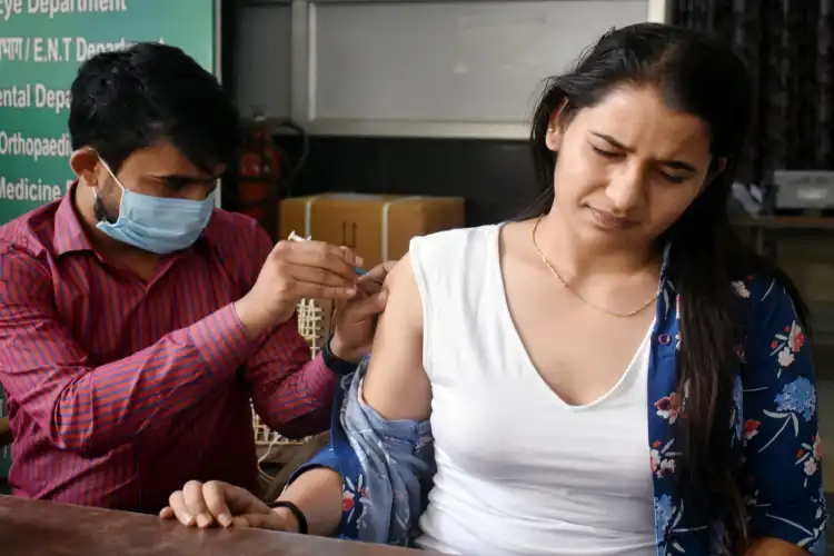 A Health workers being vaccinated