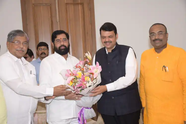 Eknath Shinde meeting Devender Fadnavis in Mumbai