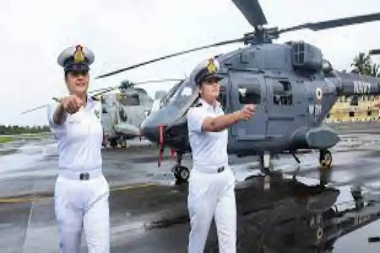 Indian Navy women officers