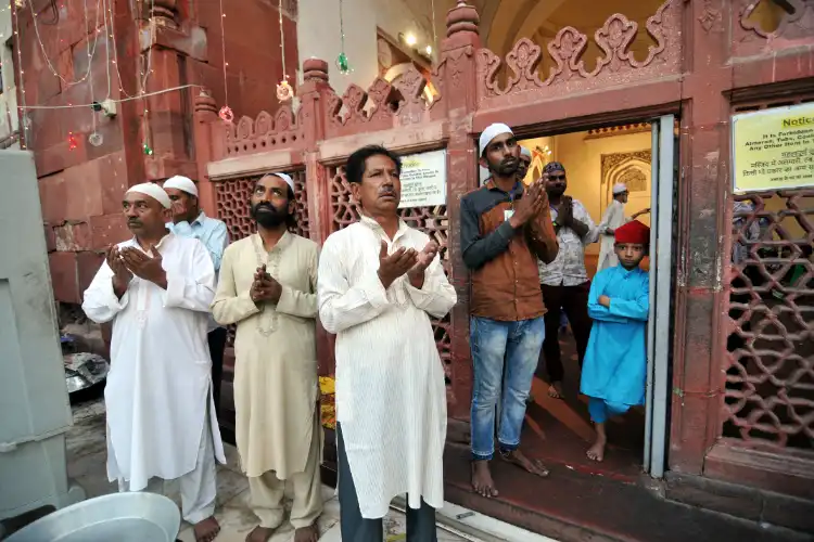 Muslim praying: Representational picture (Ravi Batra)