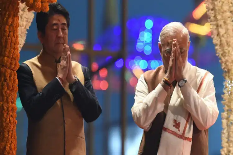 Shinzo Abe with PM Narendra Modi during the former's visit to Varanasi in 2015