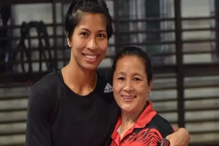 Lovlina with her coach Sandhya Gurung