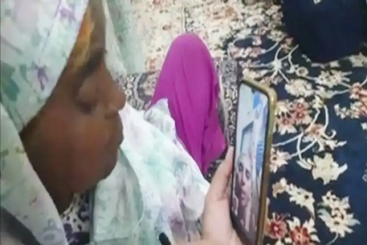 Hamida Bano speaking with her daughter in video call after 20 years
