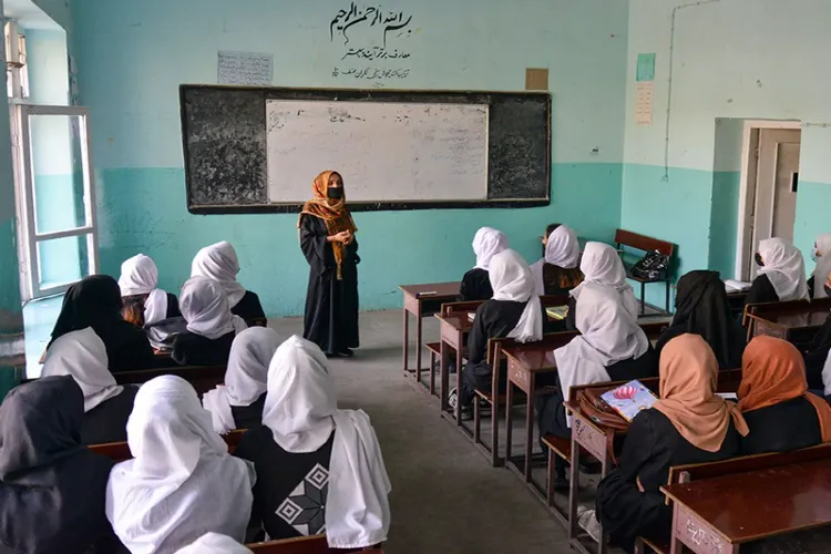 A class in progress in Afghanistan