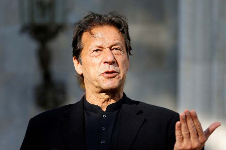 Imran Khan apologizes for his statement against a female judge