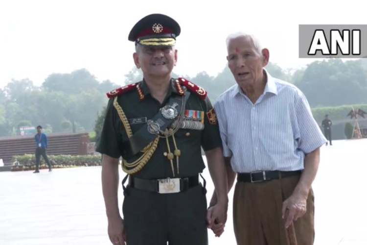 Lt Gen Anil Chauhan with his father at the National War Memorial