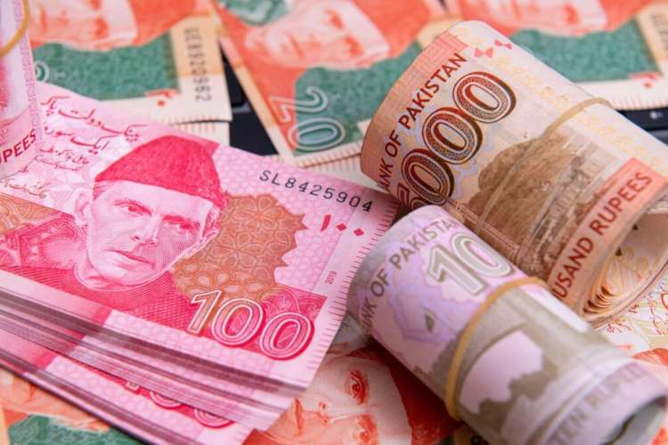 Taliban has banned the use of Pakistani currency