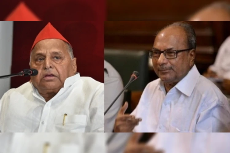 Mulayam Singh Yadav, A.K.Antony