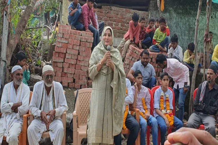 Rahila Bano is in a meeting with parents of the girls who have dropped out of school in Mewat