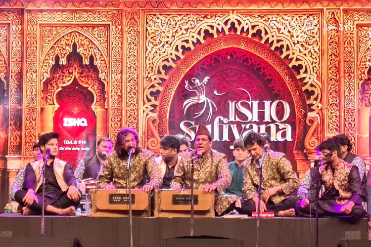 Nizami Bandhu brothers at Ishq Sufiana night