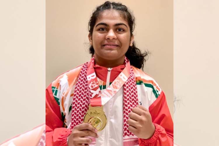 Alfiya Pathan with her gold medal