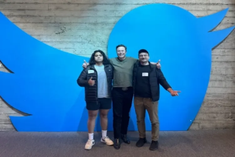 Elon Musk with two men who faked removal from Twitter